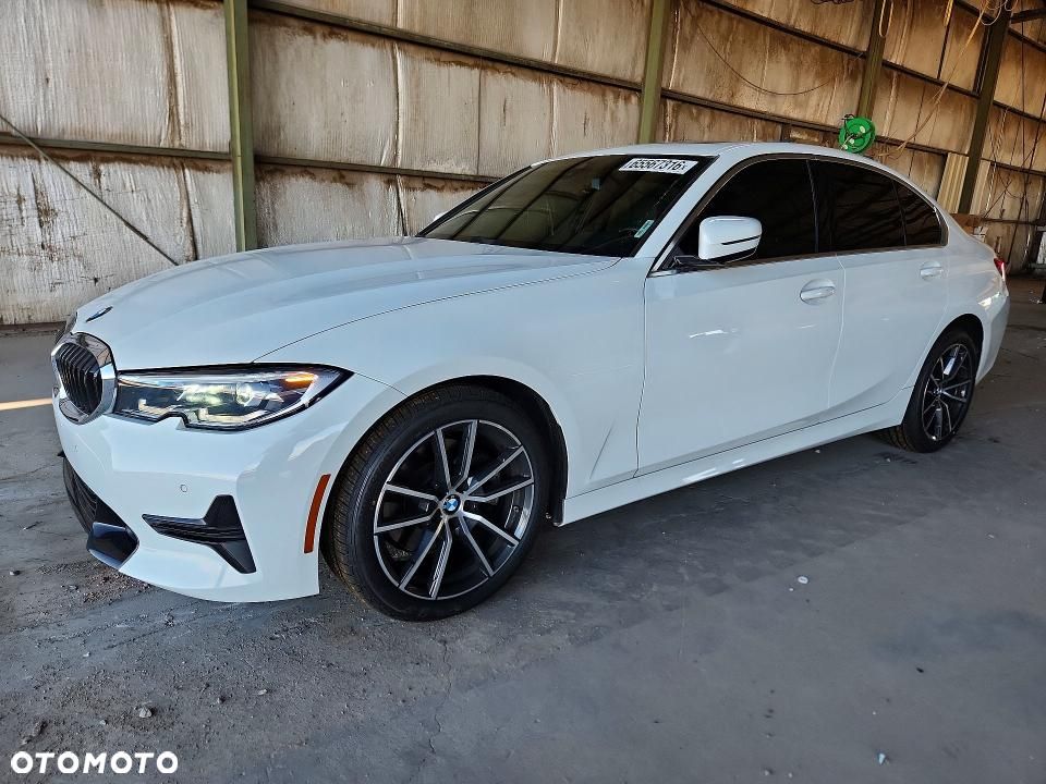 BMW Seria 3 330i Advantage sport - 1