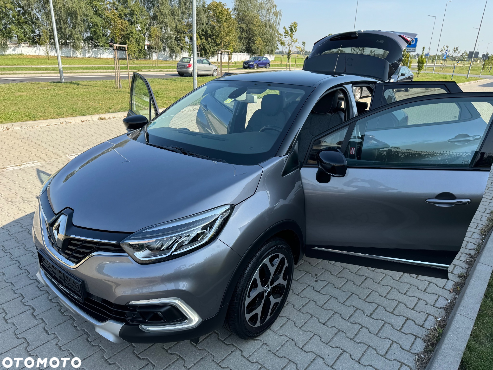 Renault Captur ENERGY TCe 120 Elysee - 32
