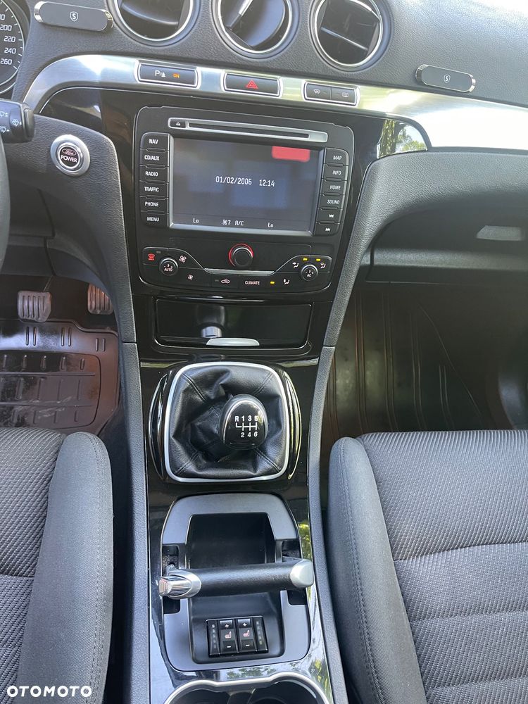 Ford S-Max 2.0 TDCi DPF Titanium - 25