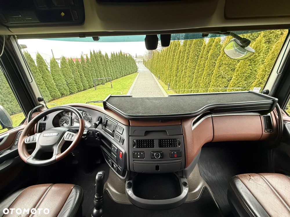 DAF XF 530 MANUAL RETARDER PARK COOL ADR - 11