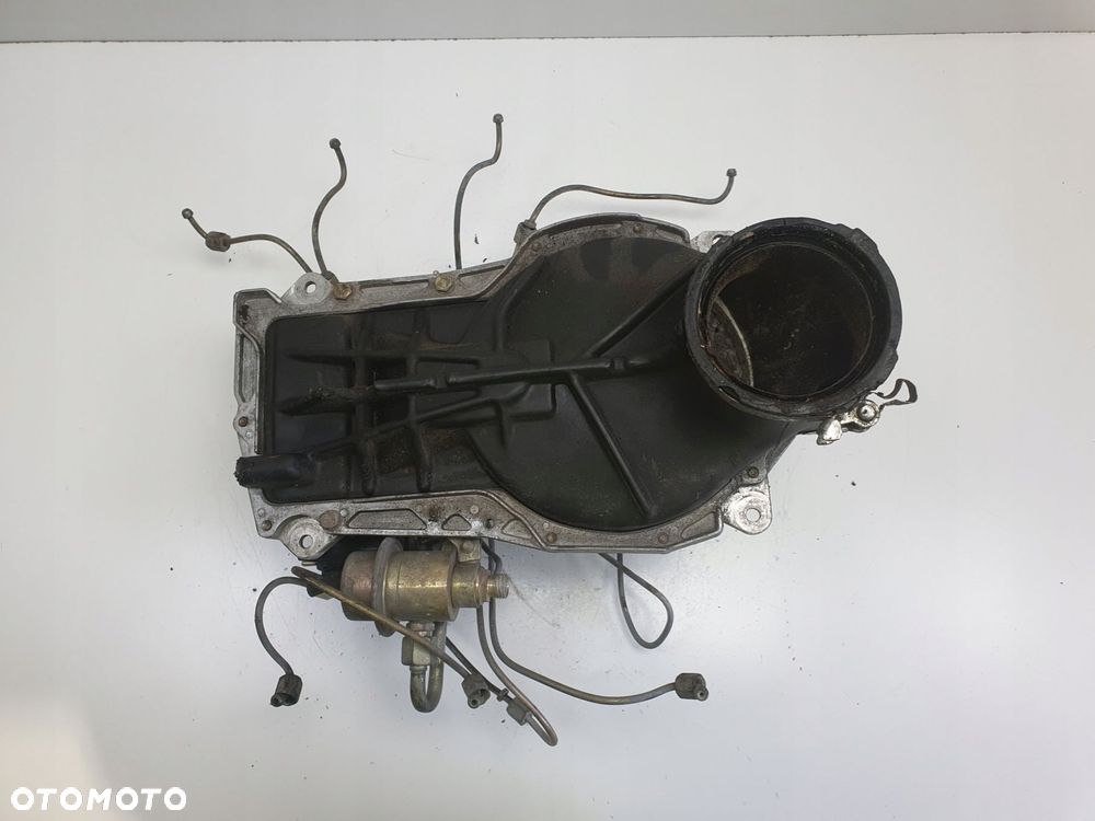 Mercedes W126 C126 5.6 V8 560 SEC ROZRZIELACZ PALIWA 0438101018 0438121037 - 7