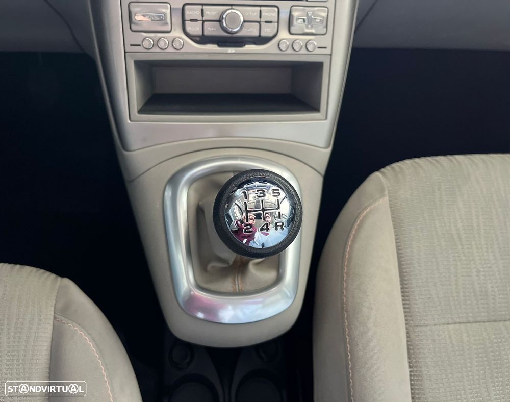 Citroën C3 Picasso 1.6 HDi Exclusive Airdream - 20