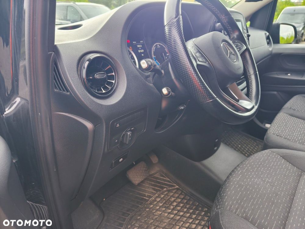 Mercedes-Benz E-Vito - 30