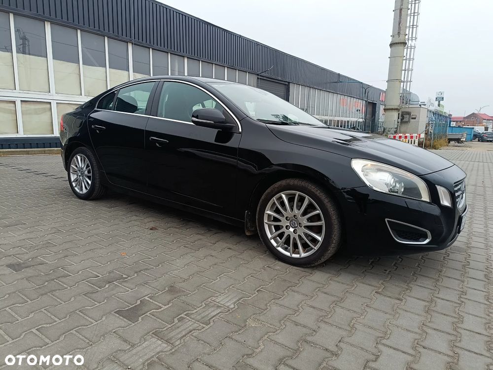 Volvo S60 D3 Geartronic Momentum - 21