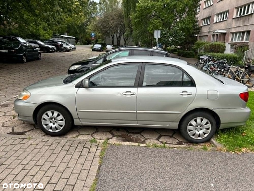 Toyota Corolla - 14