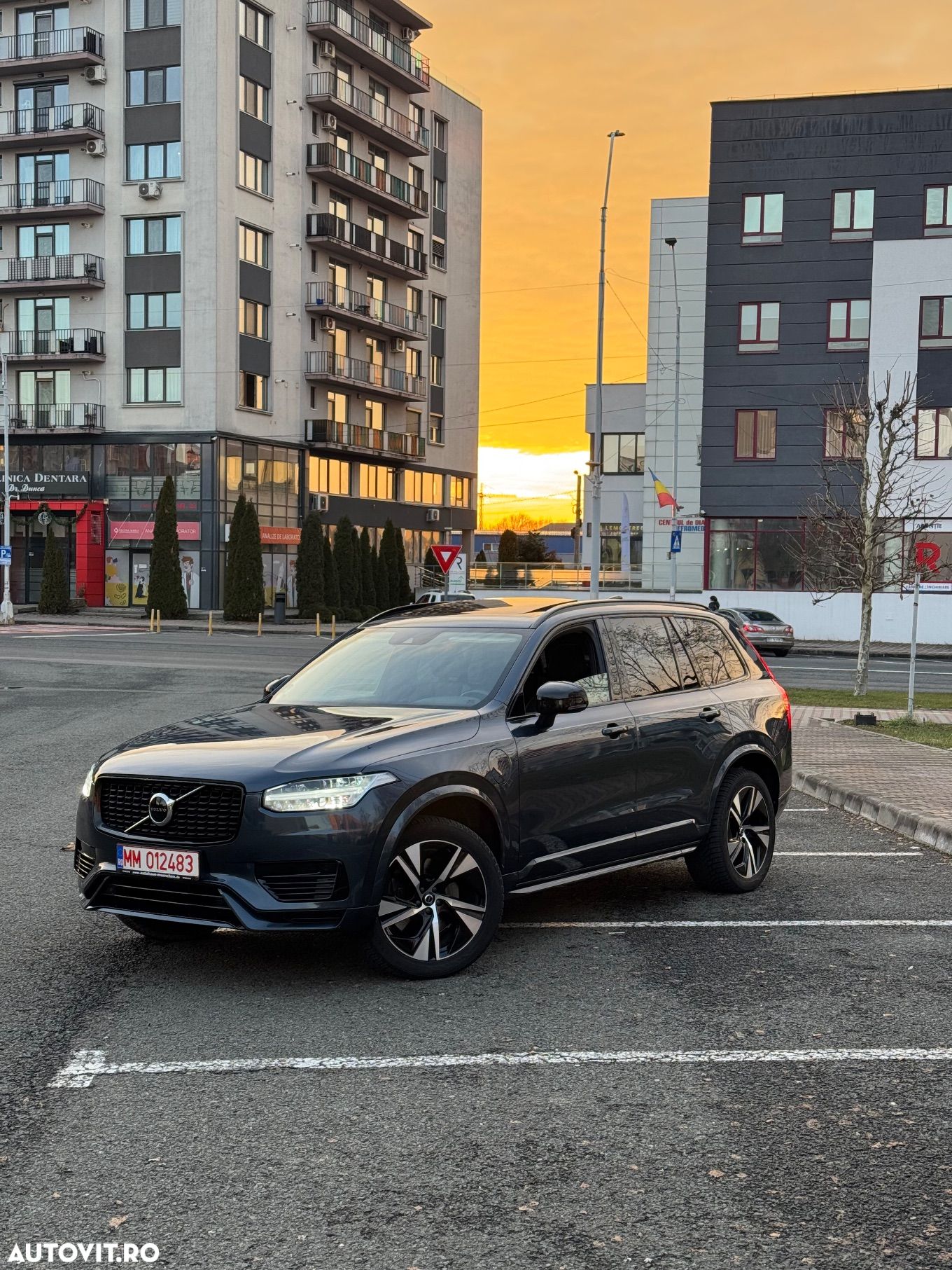 Volvo XC 90 T8 AWD Recharge Geartronic RDesign Edition - 1