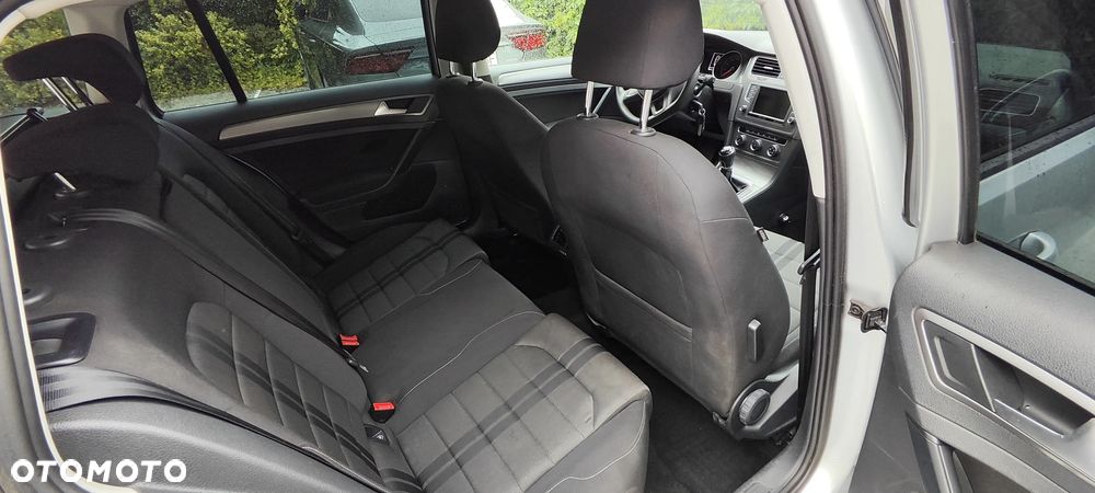 Volkswagen Golf 1.6 TDI BlueMotion Trendline - 13