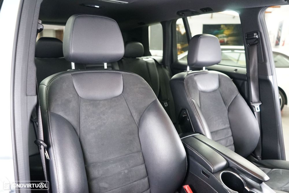 Mercedes-Benz GLK 200 CDI (BlueEFFICIENCY) 7G-TRONIC - 40