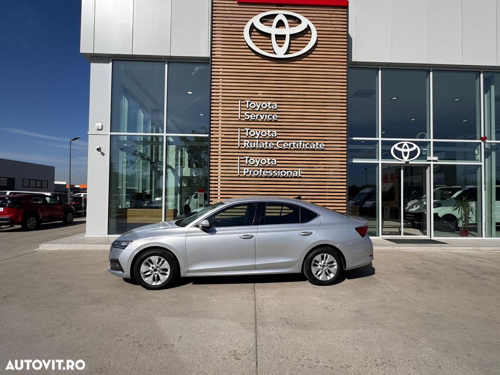 Skoda Octavia 2.0 TDI DSG Ambition - 6