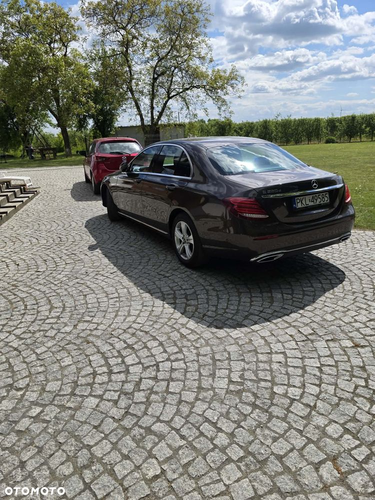 Mercedes-Benz Klasa E 220 d 9G-TRONIC - 5