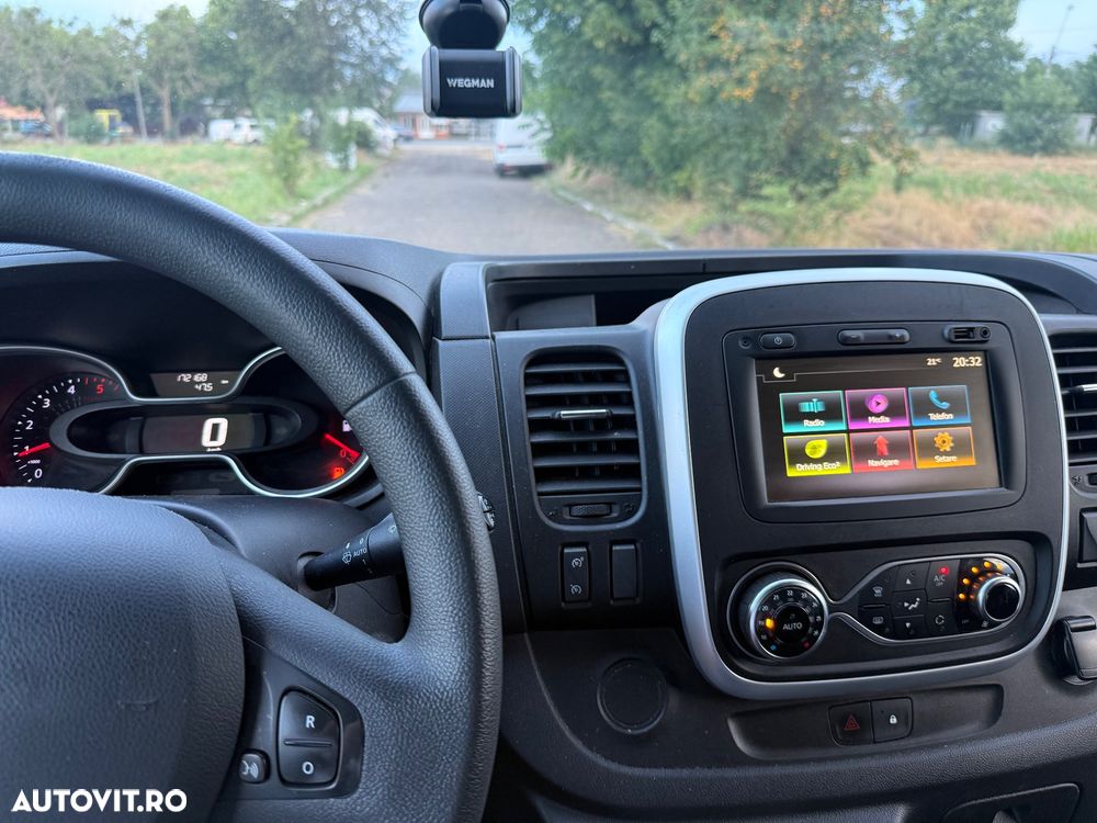 Renault Trafic - 8