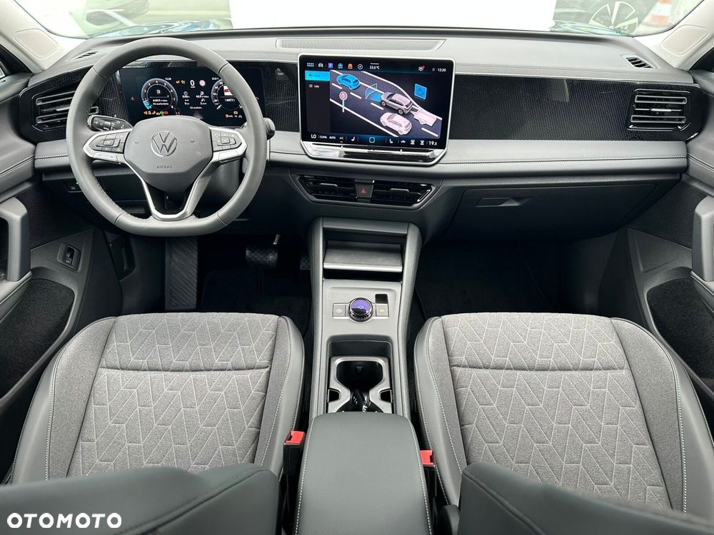 Volkswagen Tiguan - 21