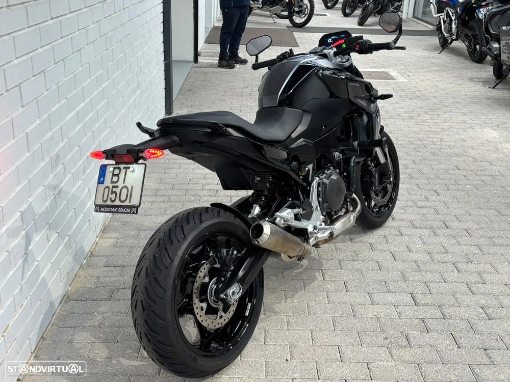 BMW F 900 R Triple Black - 5