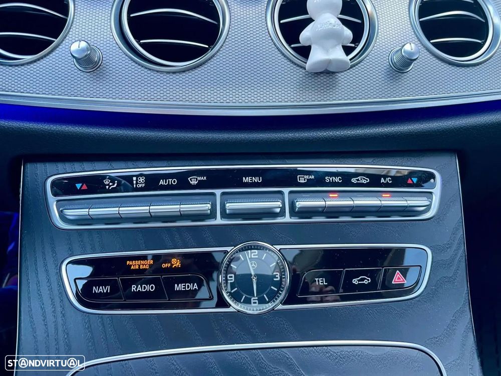 Mercedes-Benz E 300 d AMG Line - 17
