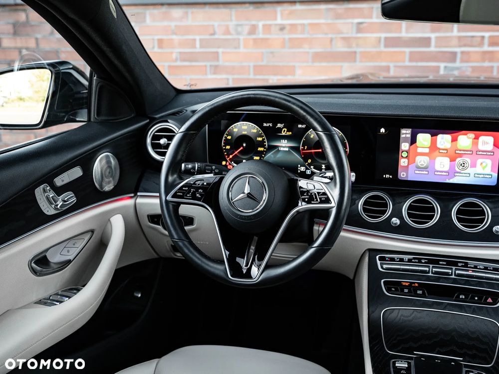 Mercedes-Benz Klasa E 220 d T 9G-TRONIC Exclusive - 29