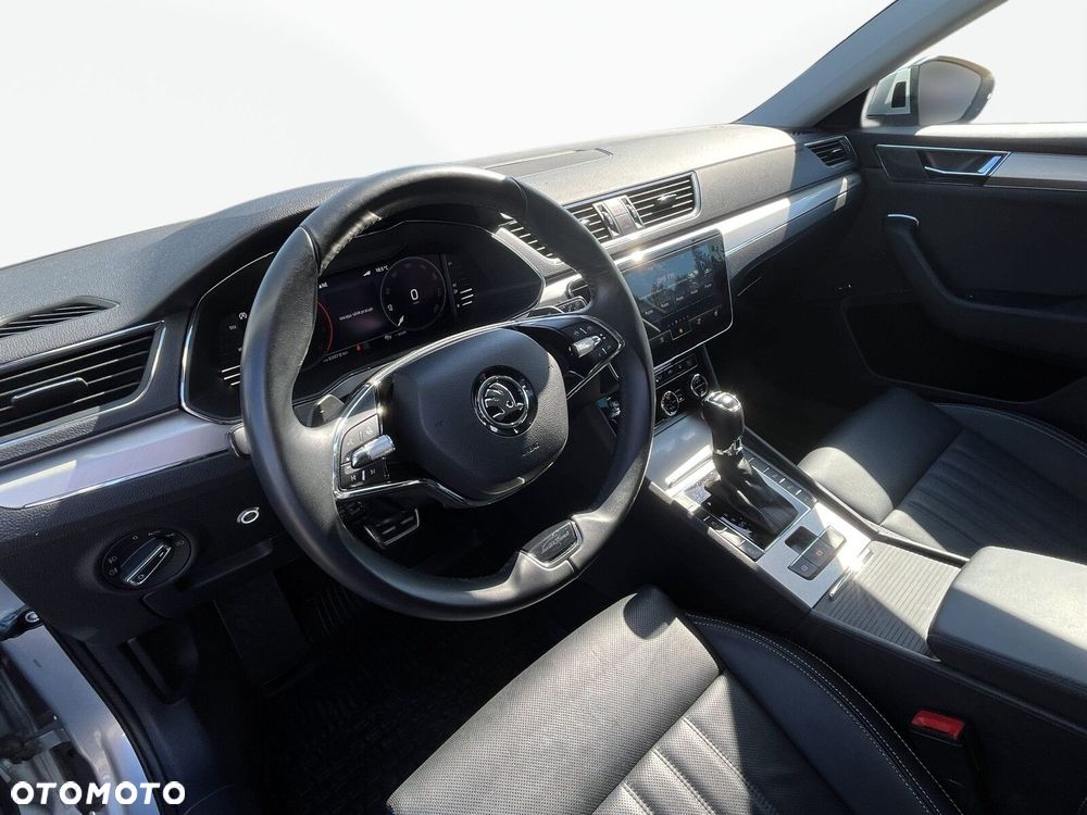 Skoda Superb 2.0 TDI SCR 4x4 L&K DSG - 25