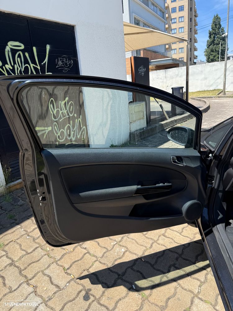 Opel Corsa 1.4 - 10