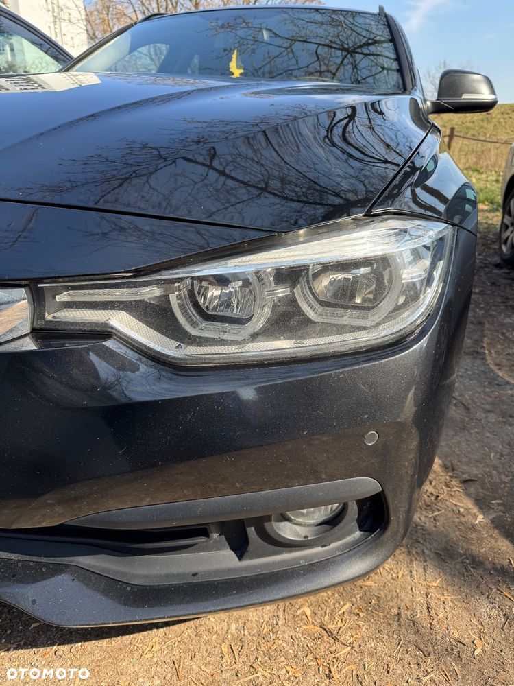 BMW Seria 3 318d Touring - 2