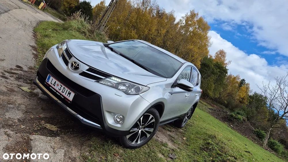 Toyota RAV4 2.0 D-4D Premium - 12
