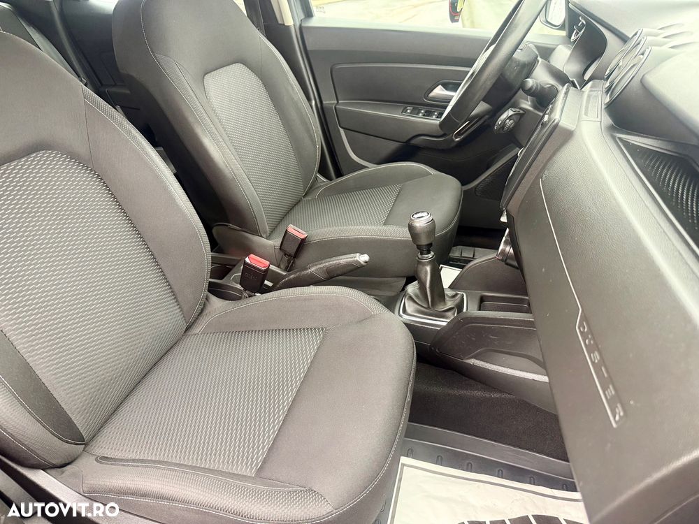 Dacia Duster 1.2 TCe 4WD Prestige jante 16" - 38