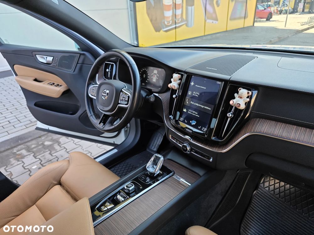 Volvo XC 60 ver-b4-d-awd-inscription - 27