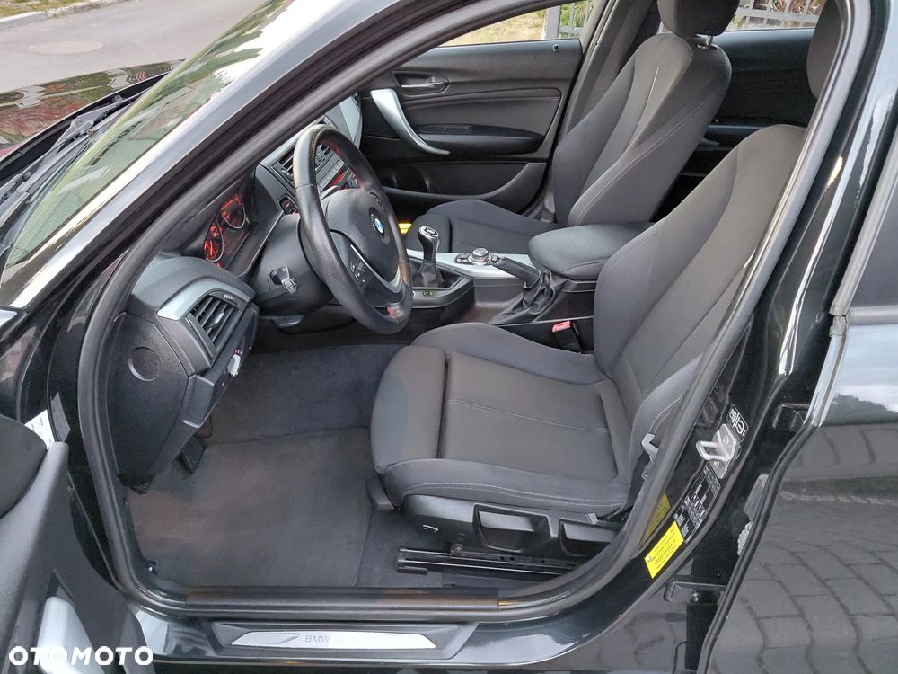 BMW Seria 1 - 21