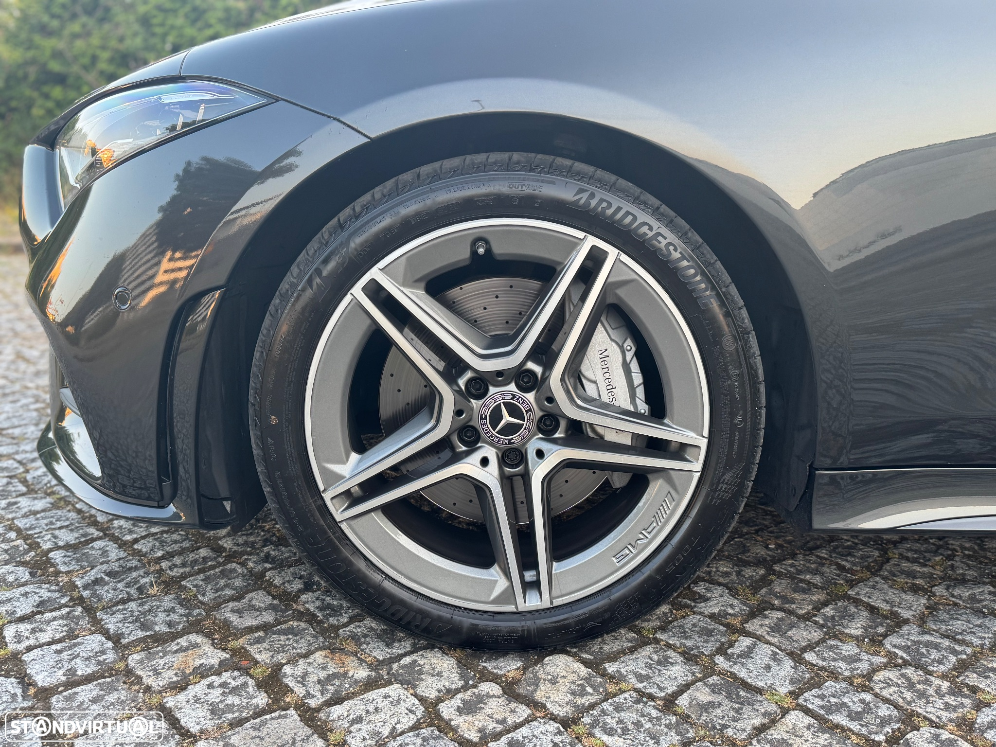 Mercedes-Benz CLS 300 d AMG Line - 4