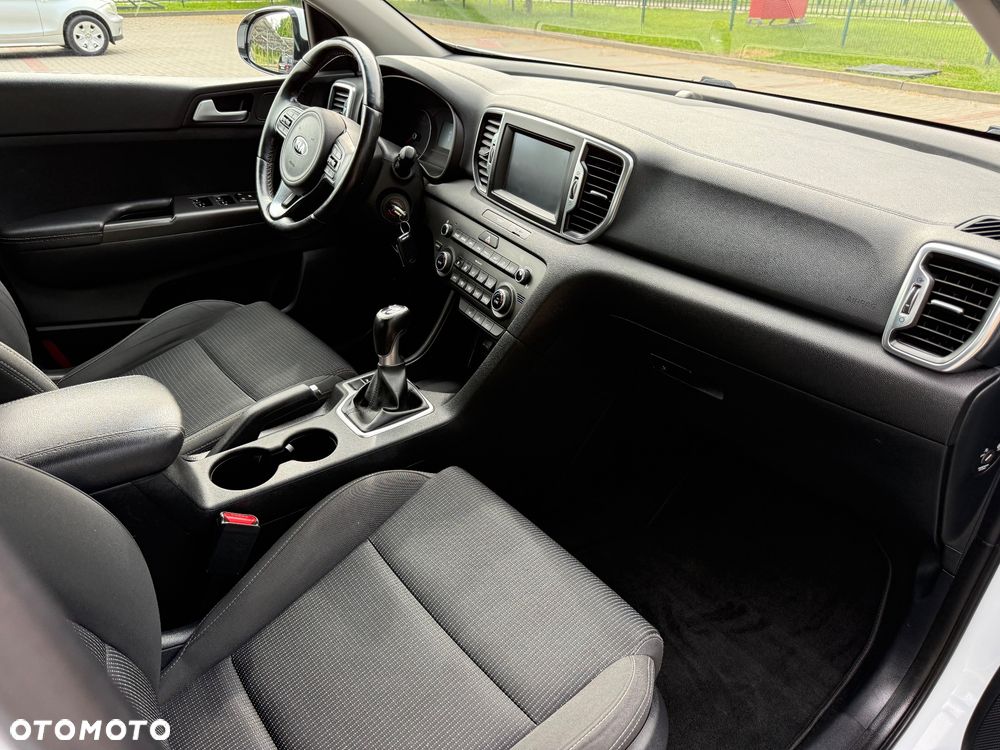 Kia Sportage - 16
