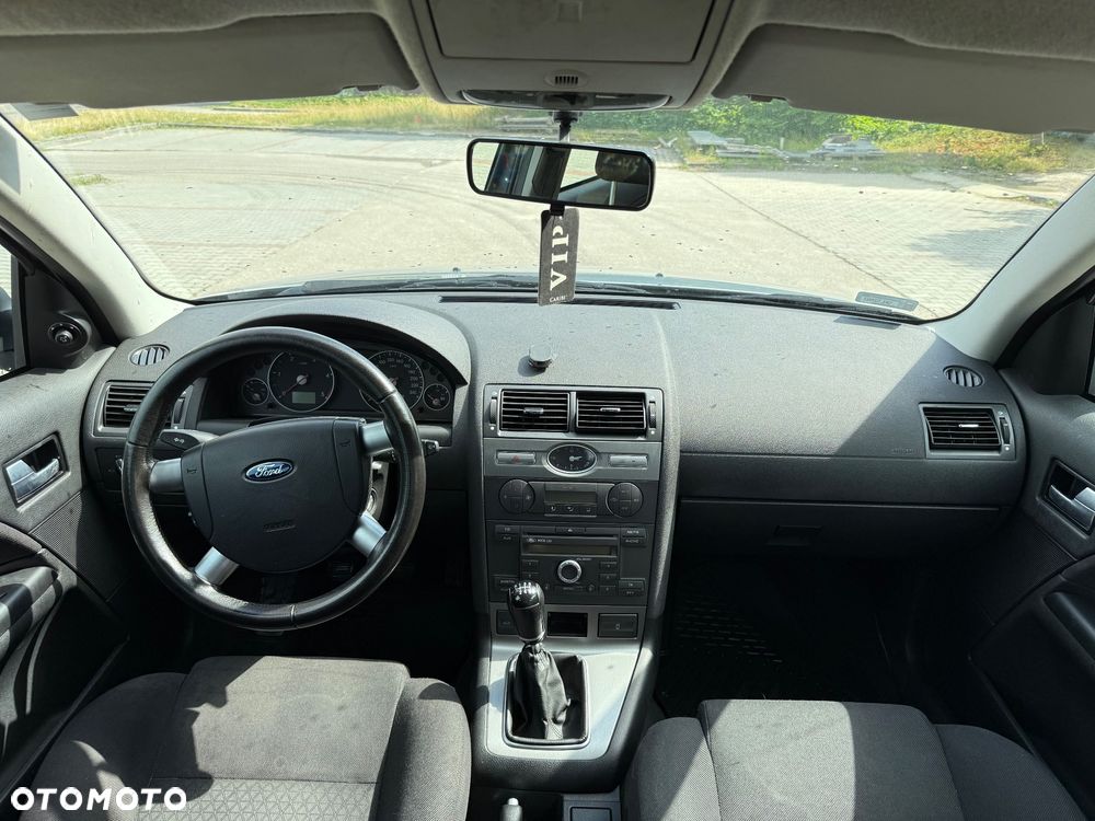 Ford Mondeo - 14