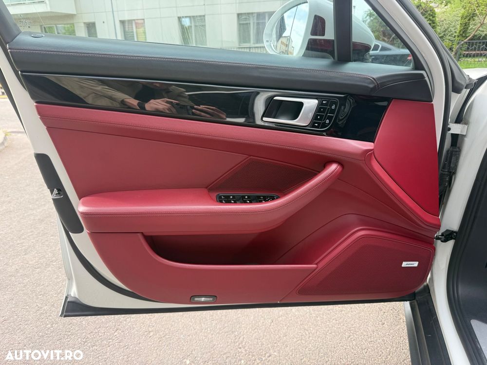 Porsche Panamera - 13