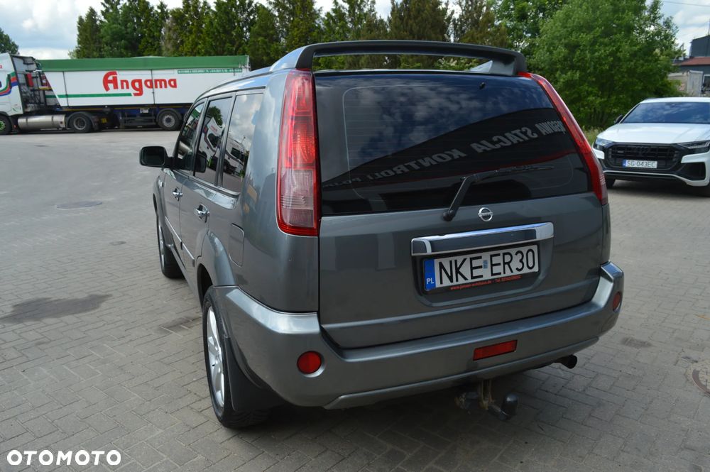 Nissan X-Trail 2.2 dCi 4x4 DPF Comfort - 5