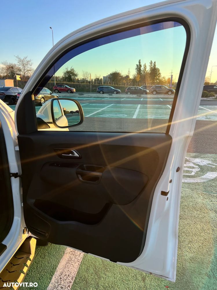 Volkswagen Amarok - 12