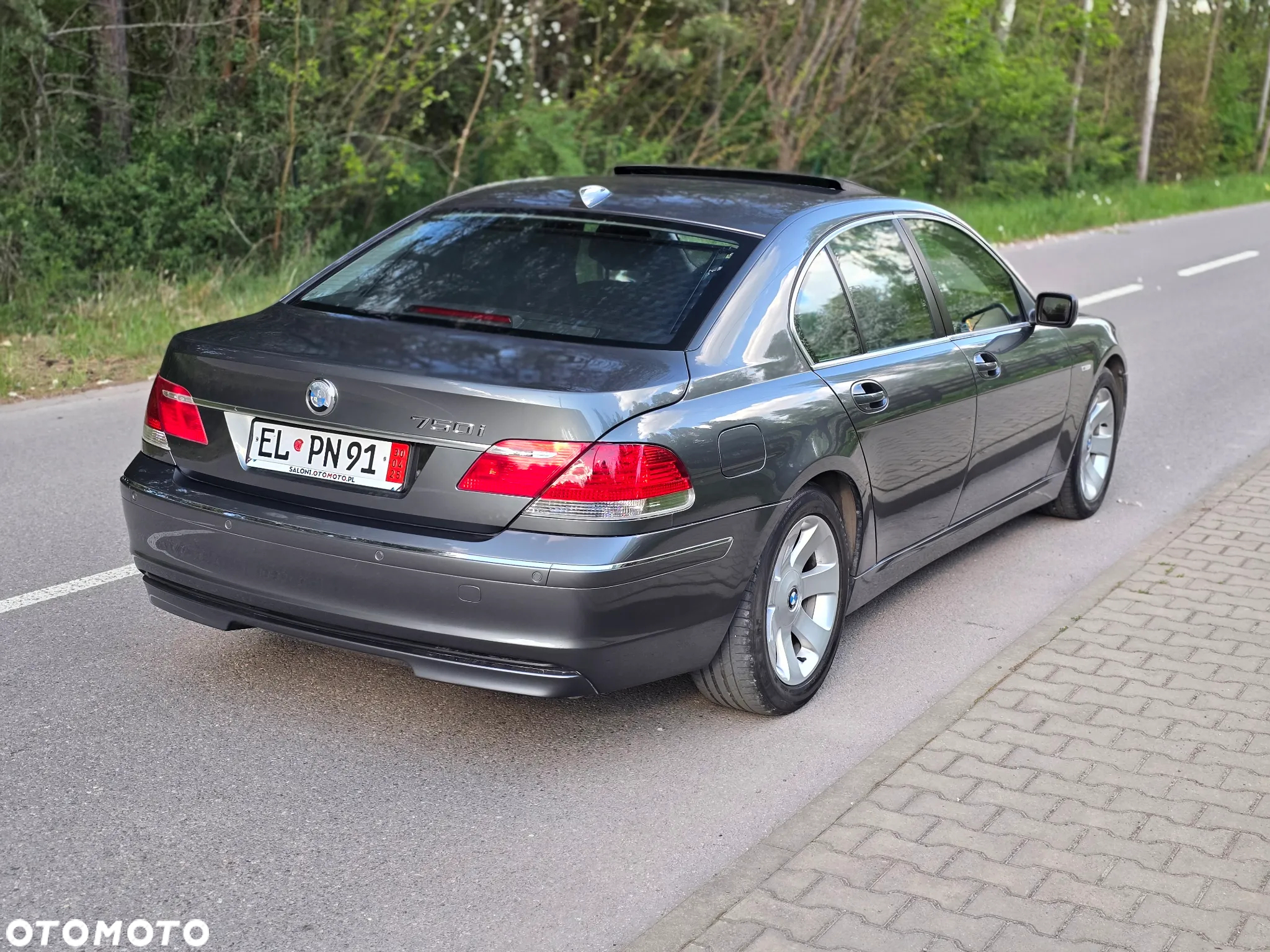 BMW Seria 7 750i - 14
