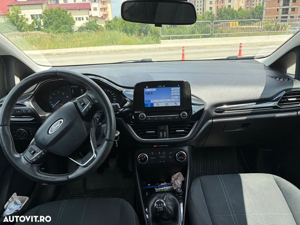 Ford Fiesta 1.1 Trend - 6