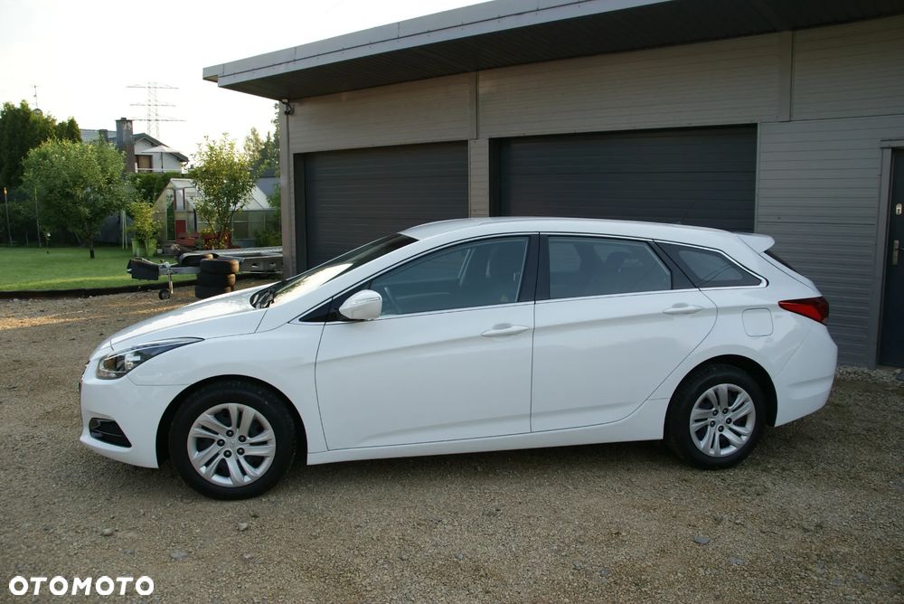 Hyundai i40 Kombi blue 1.6 Classic - 5