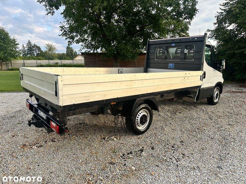 Iveco Działy 35-130 - 3