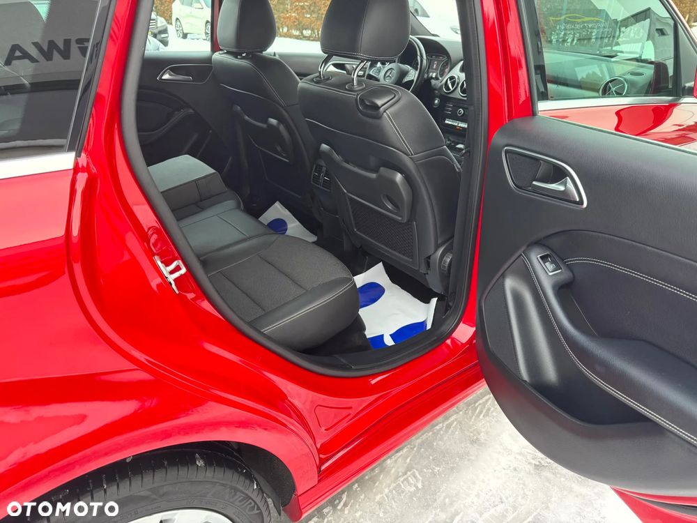 Mercedes-Benz Klasa B 200 7G-DCT Edition - 12