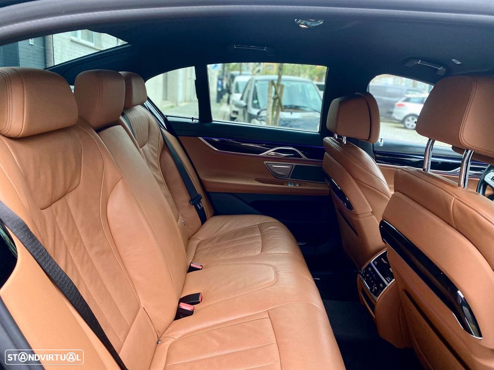 BMW 750 d xDrive Pack M Auto - 30