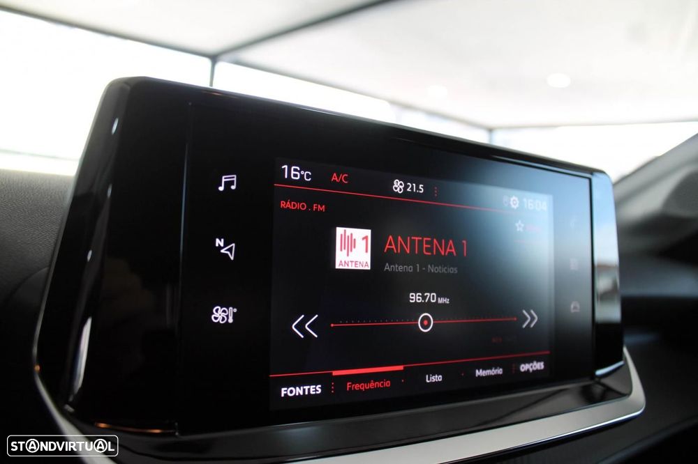 Peugeot 208 1.2 PureTech Allure - 18