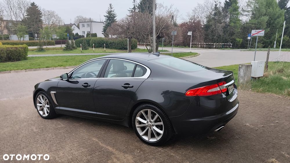 Jaguar XF 3.0 V6 Kompressor AWD - 2