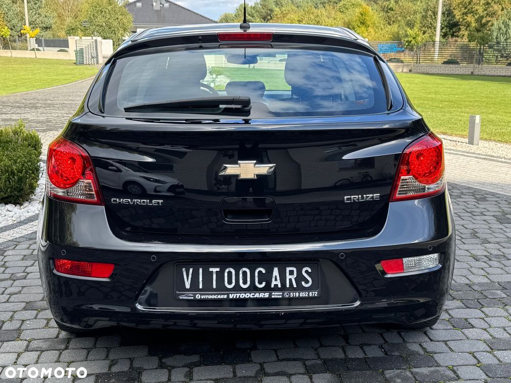 Chevrolet Cruze 1.8 LT - 17