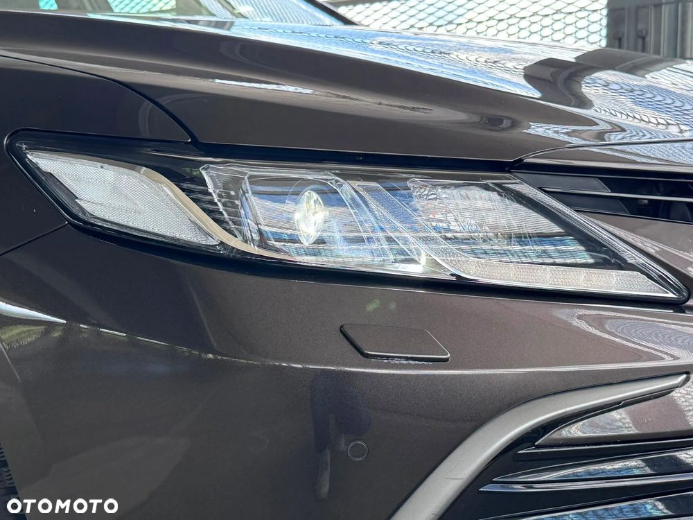 Toyota Camry 2.5 Hybrid Prestige CVT - 35