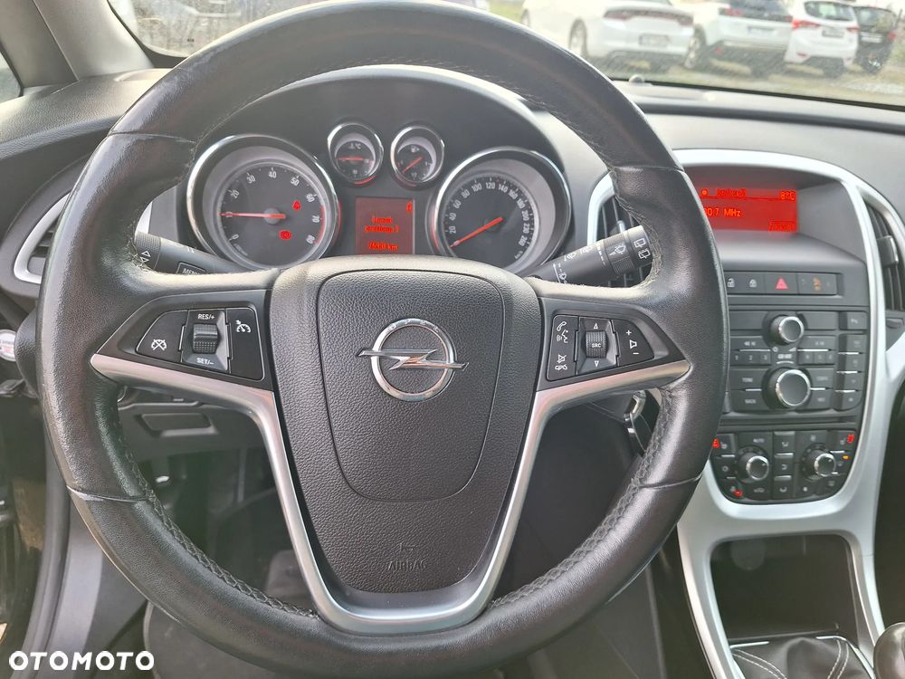 Opel Astra 1.4 Turbo Cosmo - 19