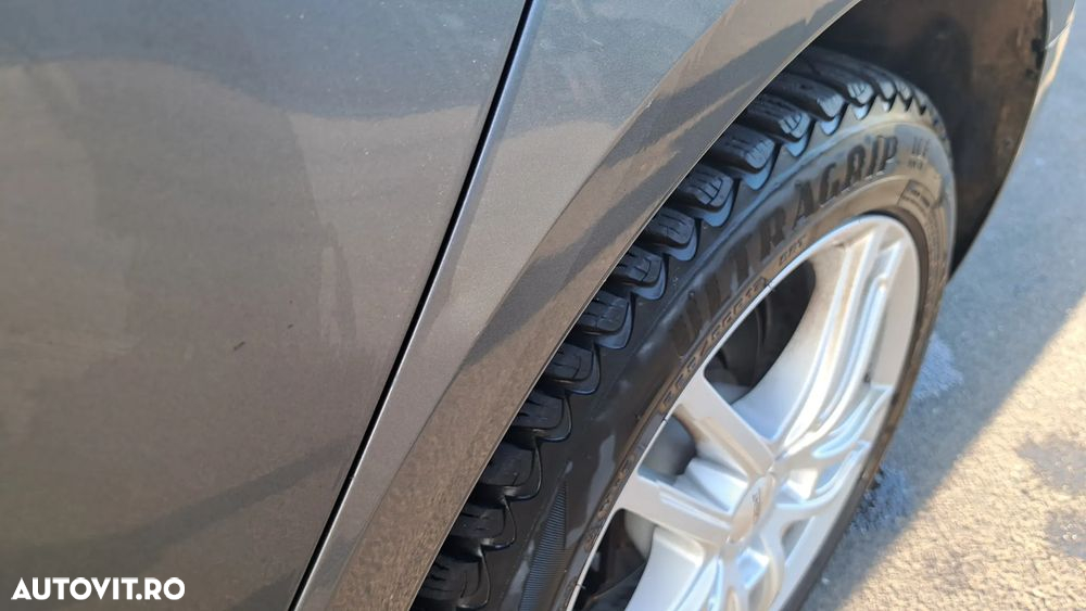 Audi A4 Avant 40 g-tron S tronic S line - 30