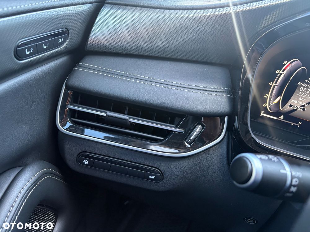 Infiniti QX60 - 33