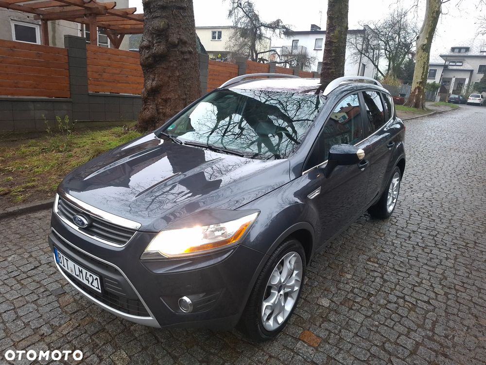 Ford Kuga 2.5 4x4 Titanium - 1
