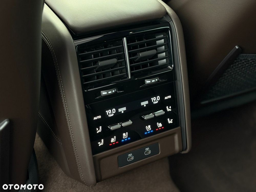 Porsche Cayenne - 40