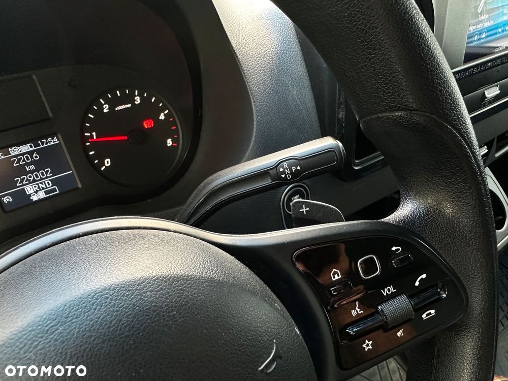 Mercedes-Benz Sprinter - 9
