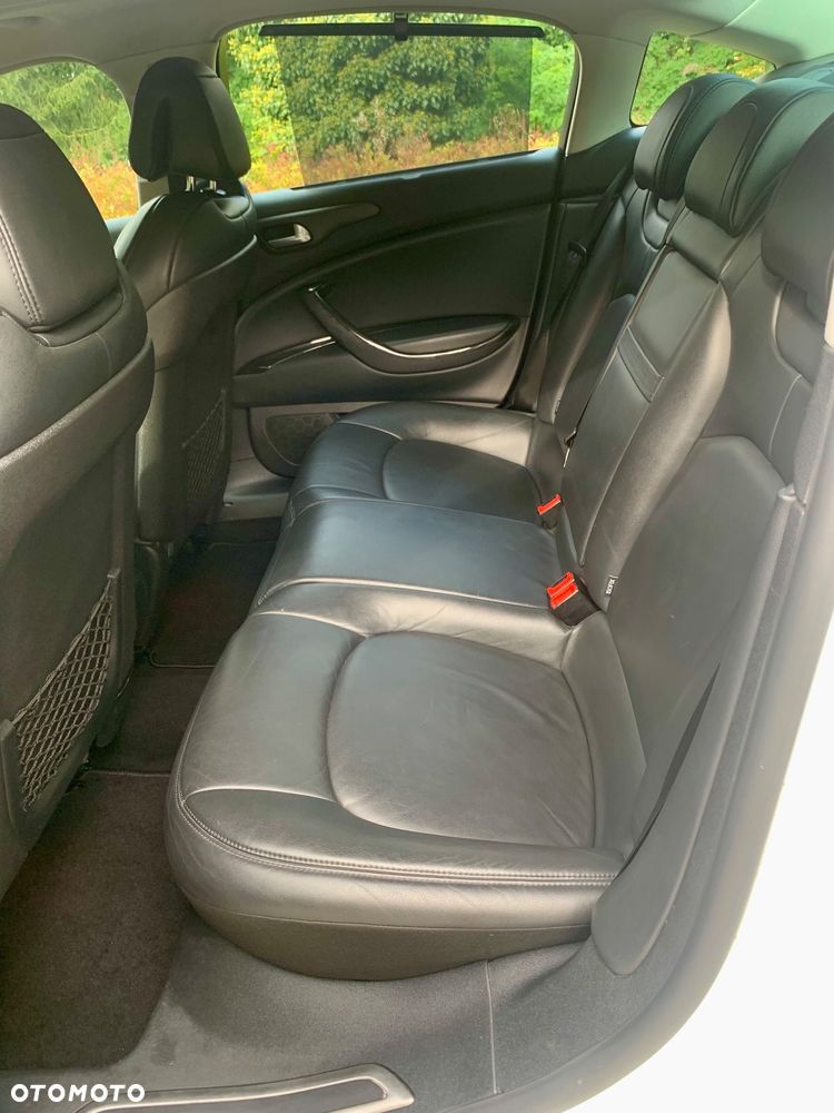 Citroën C5 2.0i 16V Exclusive Equilibre Navi - 9