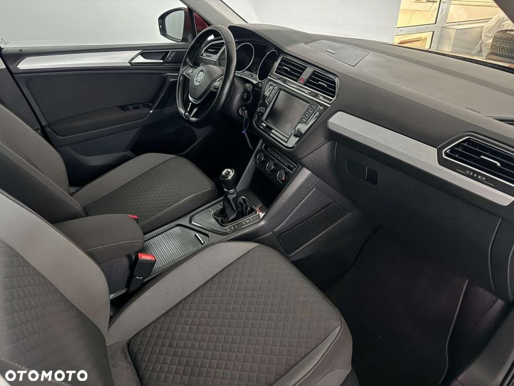 Volkswagen Tiguan - 20
